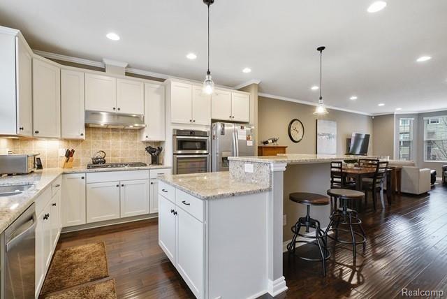 2666 Helmsdale Circle Rochester Hills, MI 48307 - Photo 4 of 22