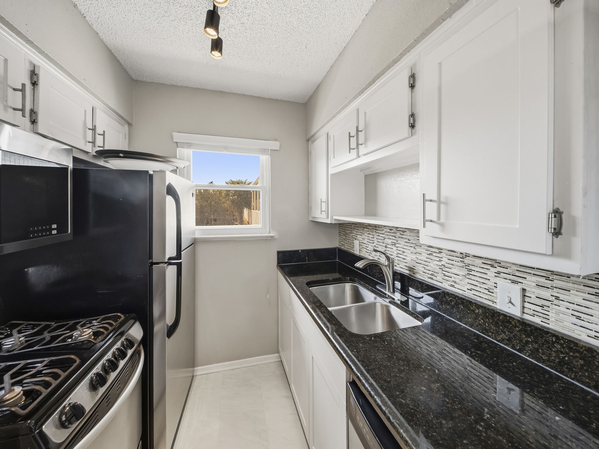 2401 Manor Road, Unit 222 Austin, TX 78722 - Photo 2 of 21 Gallery Image 2