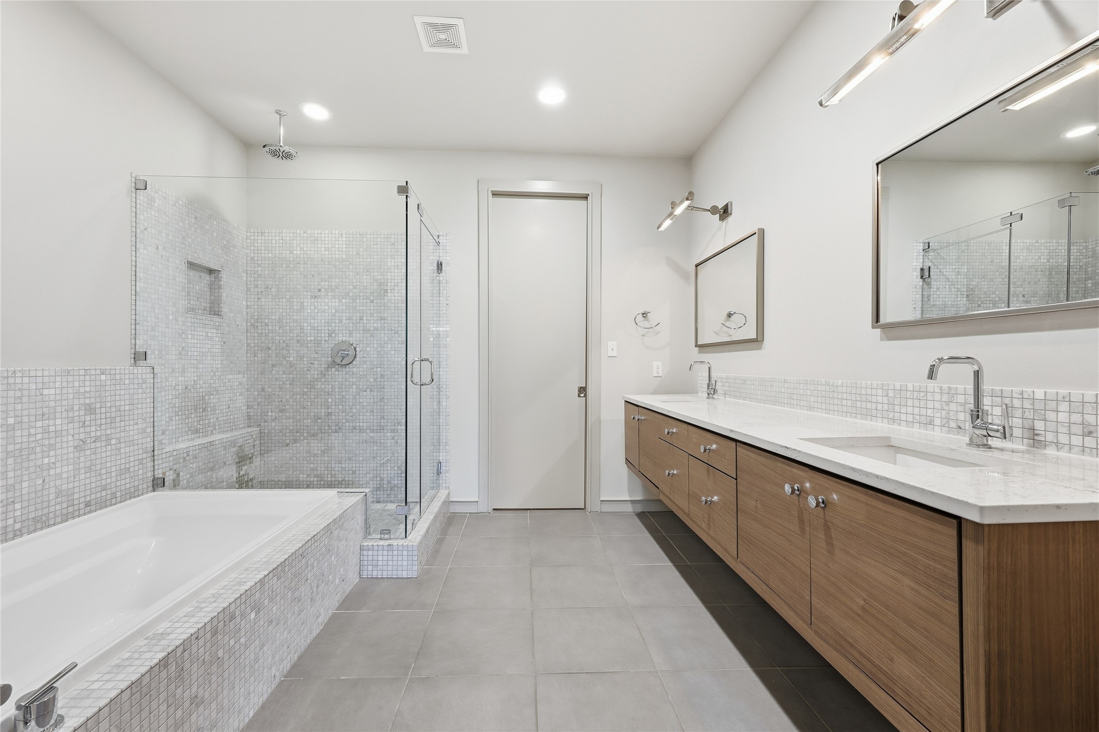 3507 Harmon Avenue Austin, TX 78705 - Photo 23 of 36 a spacious bathroom with a tub sink shower and mirror