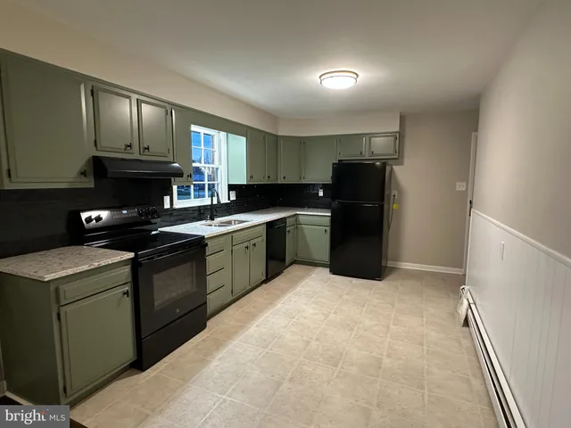 $2,600 | 7923 Longmeadow Drive, Frederick, MD 21701