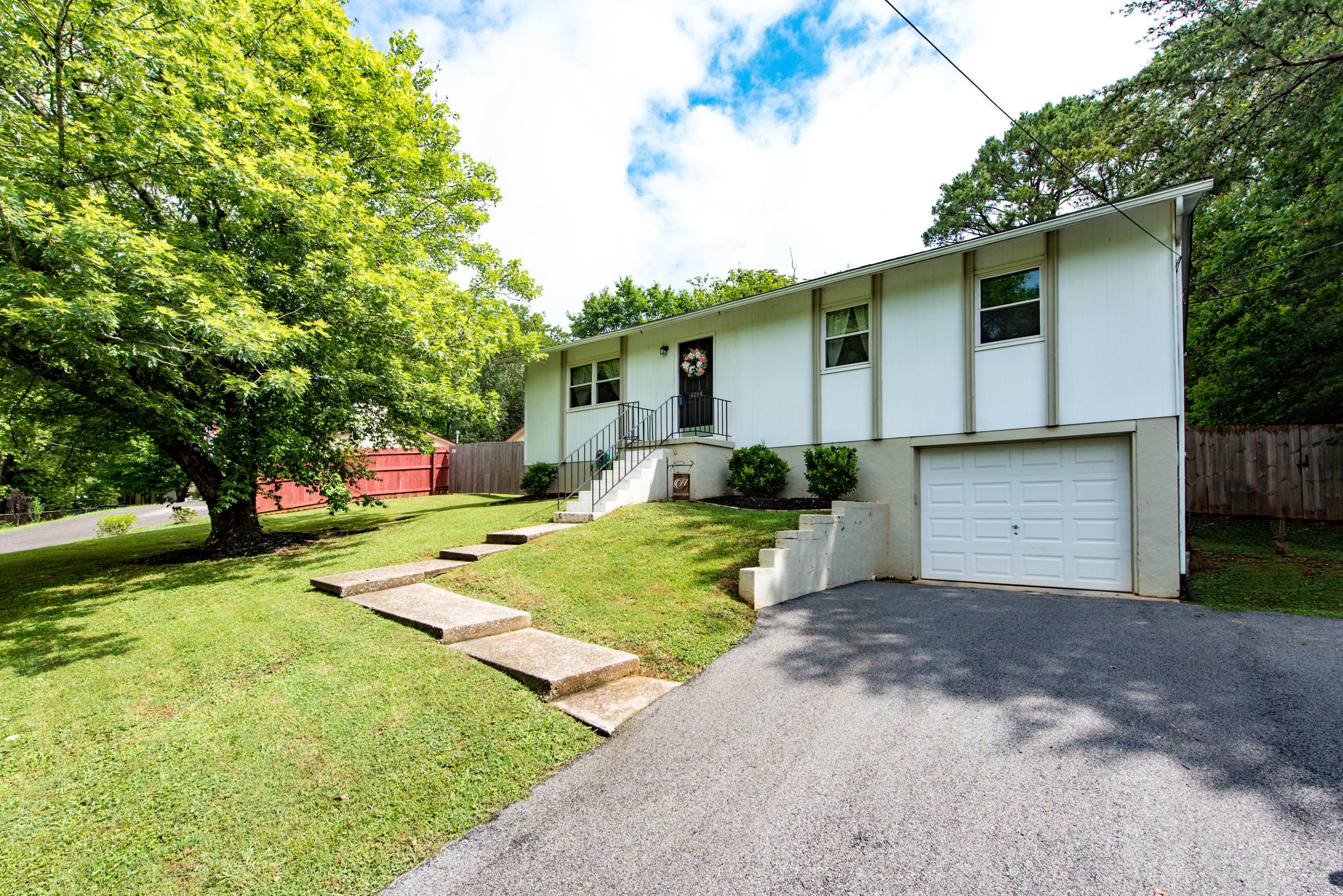 4614 Sullivan Road Knoxville, TN 37921 - Photo 3 of 26 4614 Sullivan Lane-3