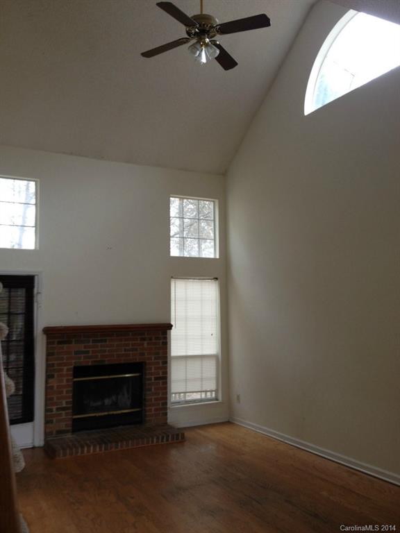 9505 Oren Thompson Road Charlotte, NC 28213 - Photo 2 of 4
