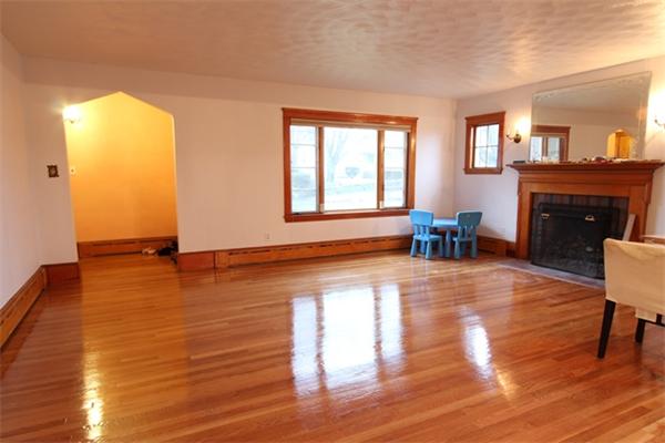 3 Freeman Road Salem, MA 01970 - Photo 8 of 27 Gallery Image 8