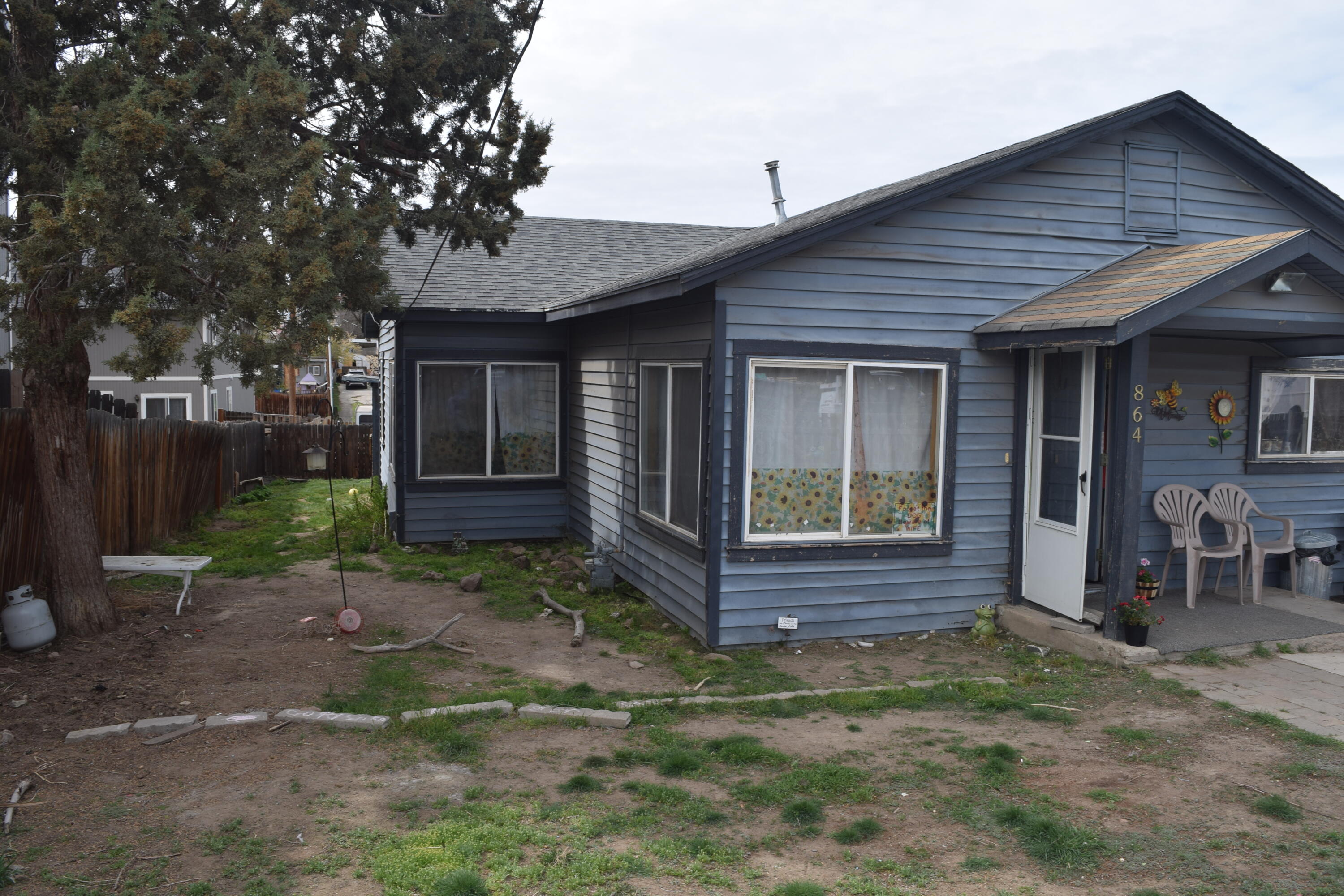 864 Southwest 3rd Street Madras, OR 97741 - Photo 2 of 14