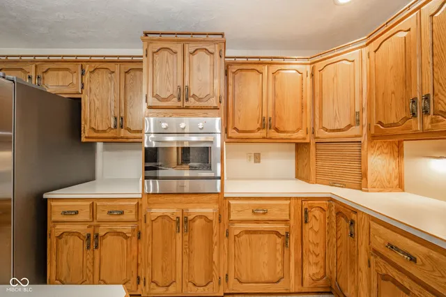 $390,000 | 218 West Beech Lane, Alexandria, IN 46001