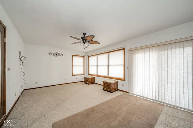 $390,000 | 218 West Beech Lane, Alexandria, IN 46001