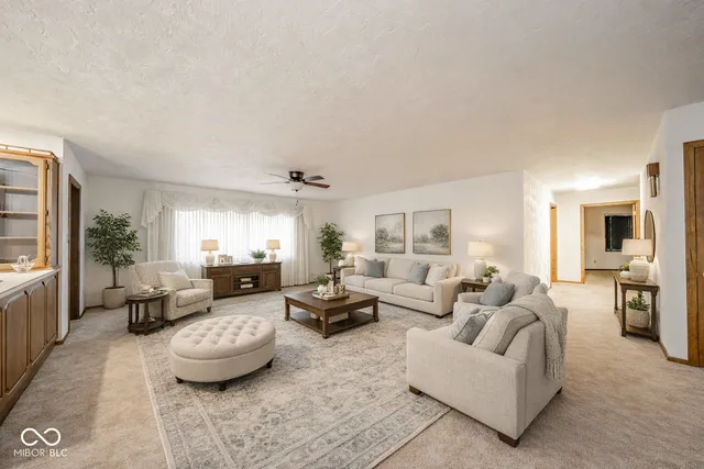 $390,000 | 218 West Beech Lane, Alexandria, IN 46001