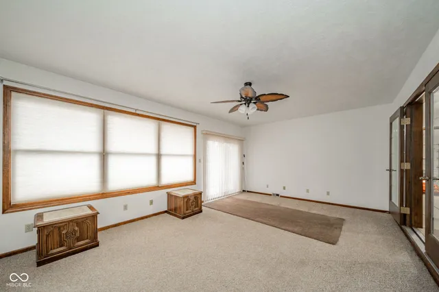 $390,000 | 218 West Beech Lane, Alexandria, IN 46001