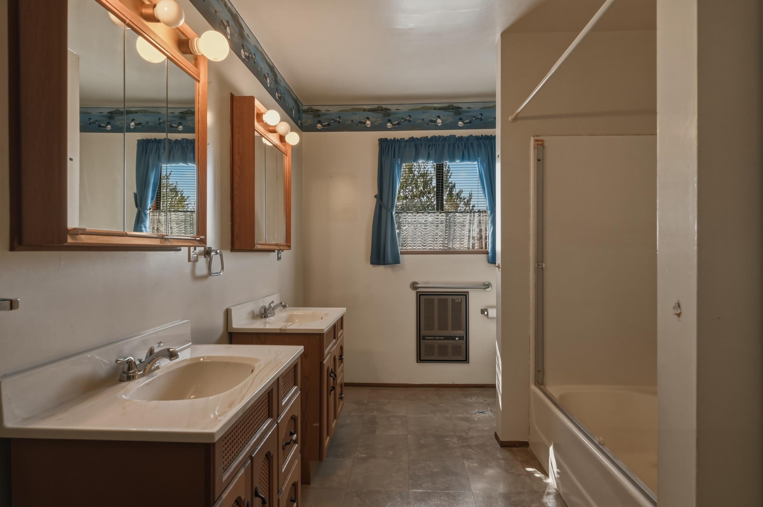 198 Lucky Lane Payson, AZ 85541 - Photo 13 of 31 a bathroom with a sink and a mirror