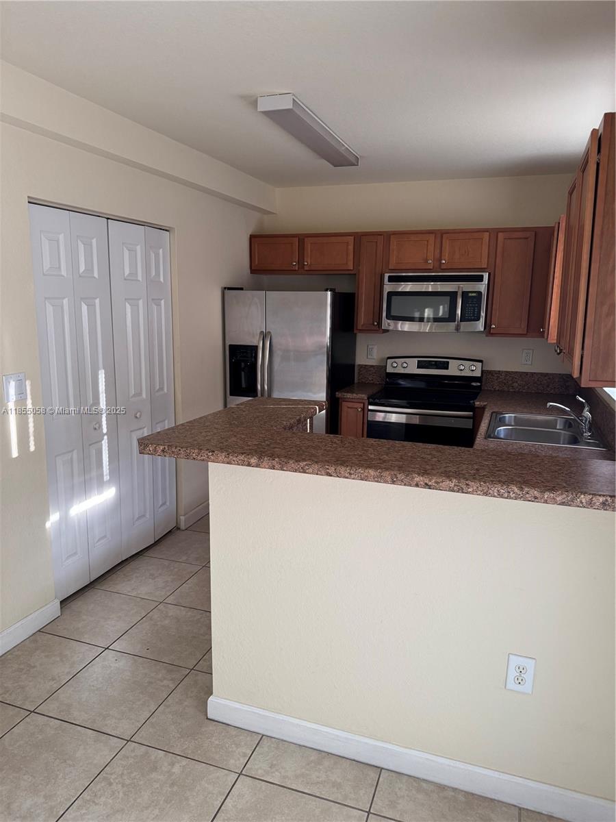 22551 Southwest 88th Place, Unit 1011 Cutler Bay, FL 33190 - Photo 9 of 29