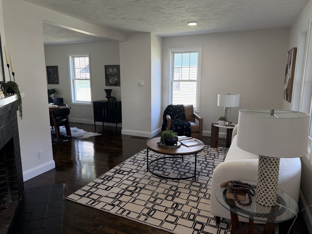 47 Ideal Road Worcester, MA 01604 - Photo 8 of 27