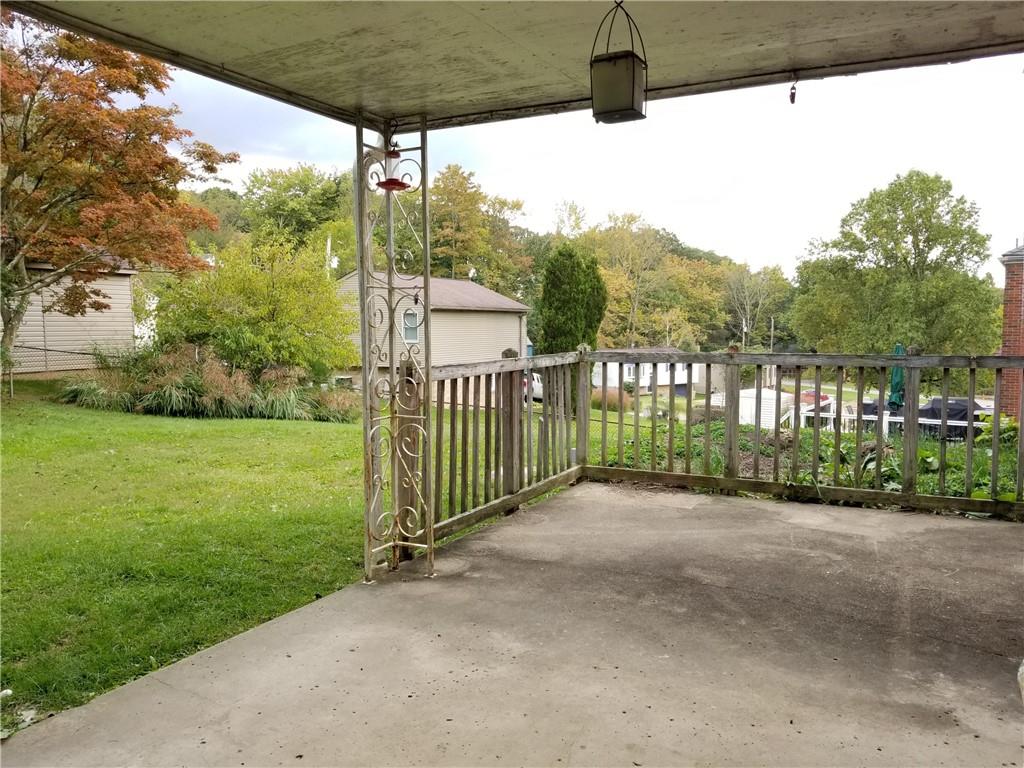 807 Vilsack Road Glenshaw, PA 15116 - Photo 4 of 13 Gallery Image 4