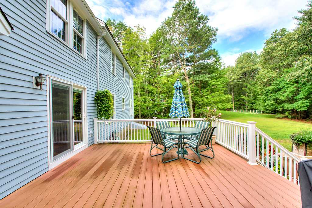 38 Blossom Road Windham, NH 03087 - Photo 35 of 40