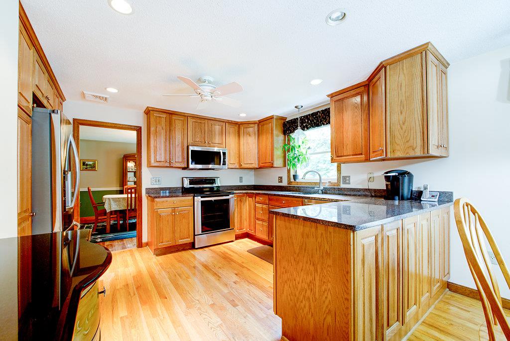 38 Blossom Road Windham, NH 03087 - Photo 8 of 40