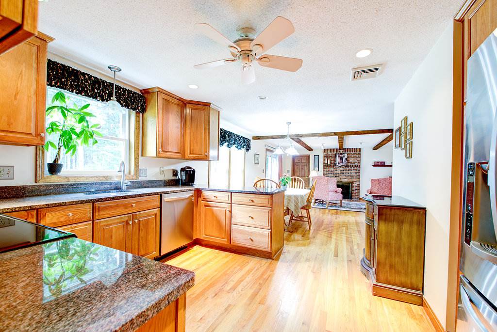 38 Blossom Road Windham, NH 03087 - Photo 9 of 40