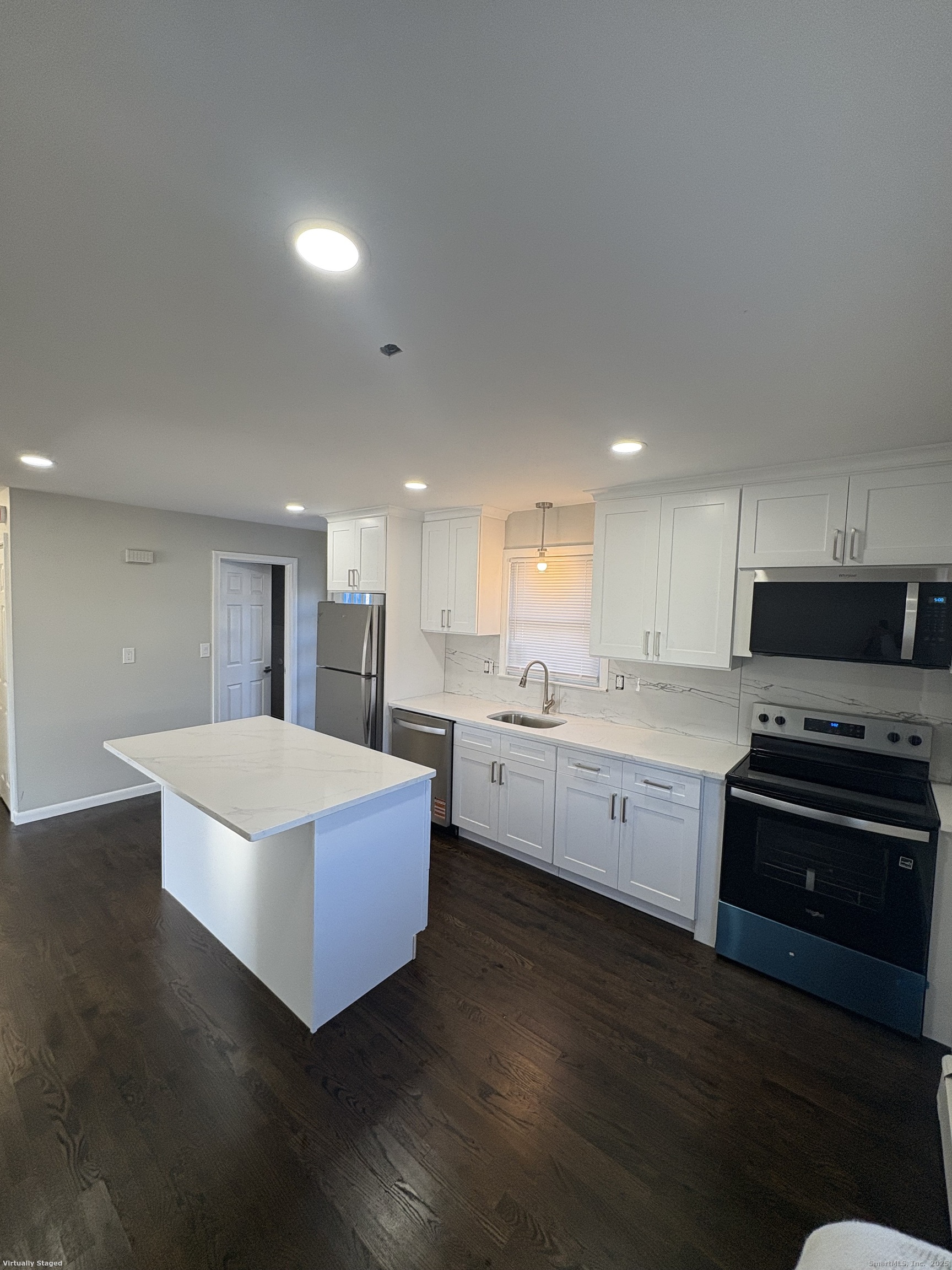 19 Mill Street Wethersfield, CT 06109 - Photo 9 of 27