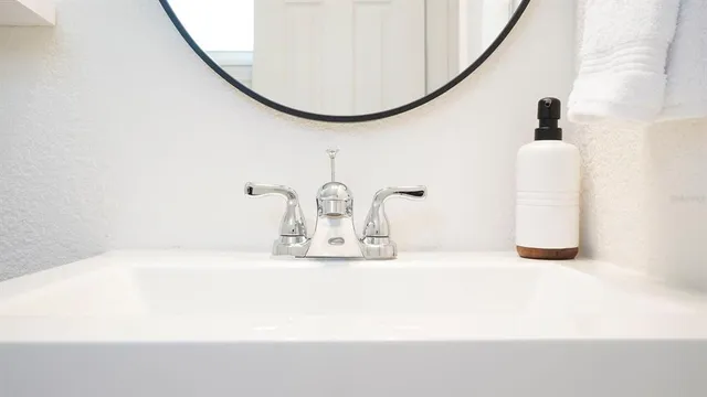 $4,000 | 6445 2nd Avenue South, St. Petersburg, FL 33707