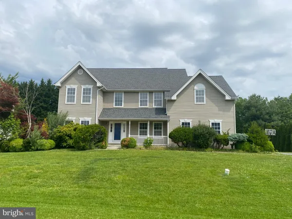$599,999 | 102 Sweethollow Drive, Bear, DE 19701
