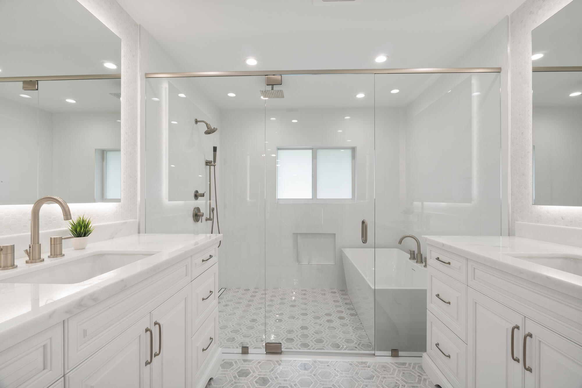 943 Pepperridge Terrace Boca Raton, FL 33486 - Photo 26 of 85 Primary Spa Like Bathroom