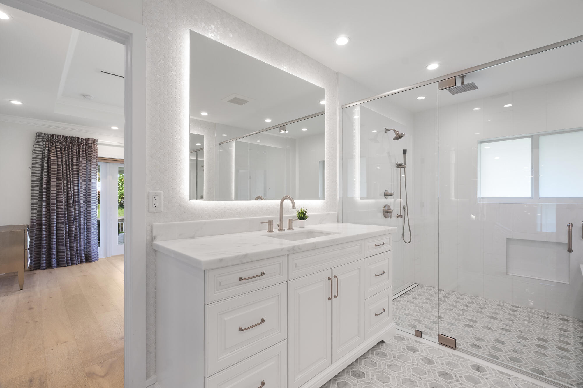 943 Pepperridge Terrace Boca Raton, FL 33486 - Photo 28 of 85 Primary Bathroom