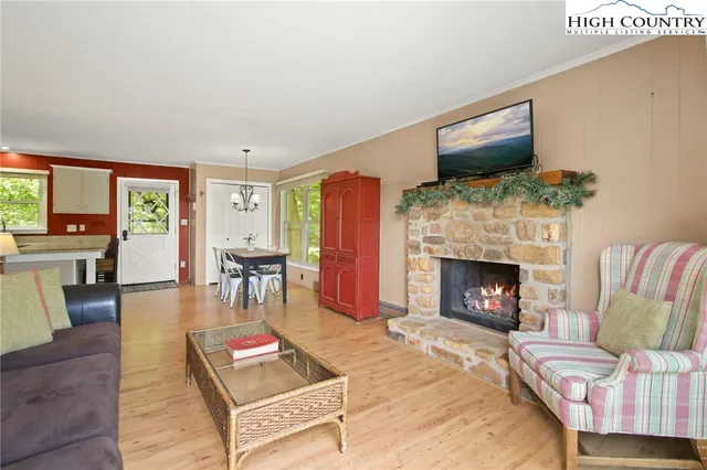 $218,900 | 101 Upper Holiday Lane, Unit H333, Beech Mountain, NC 28604