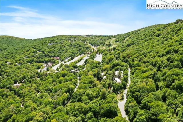 $218,900 | 101 Upper Holiday Lane, Unit H333, Beech Mountain, NC 28604