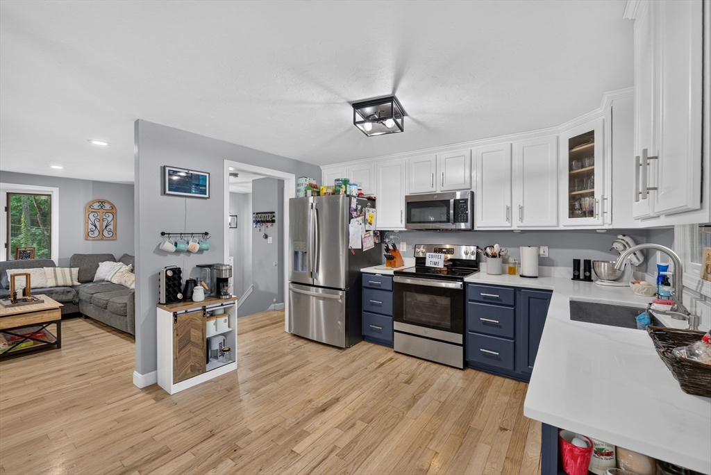 112 Bond Road Charlton, MA 01507 - Photo 7 of 40