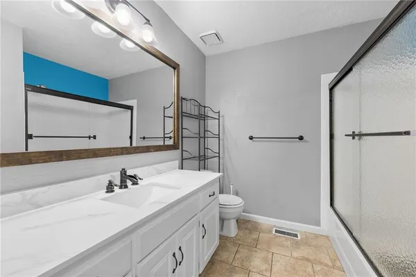 $375,000 | 1440 West Prairie Terrace, Olathe, KS 66061