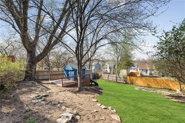 $375,000 | 1440 West Prairie Terrace, Olathe, KS 66061