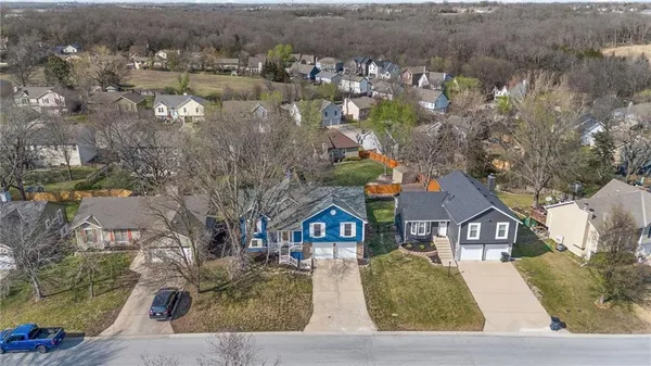 $375,000 | 1440 West Prairie Terrace, Olathe, KS 66061