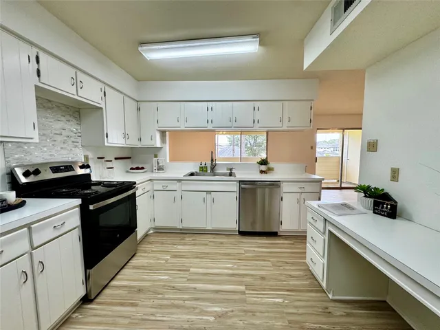 $125,000 | 14515 Wunderlich Drive, Unit 102, Houston, TX 77069