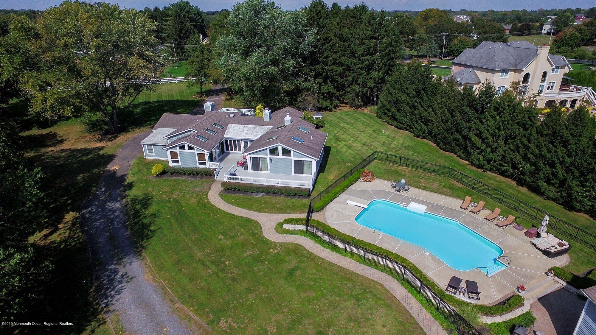 181 Stone Hill Road Colts Neck, NJ 07722 - Photo 7 of 54 LayP8Ehg