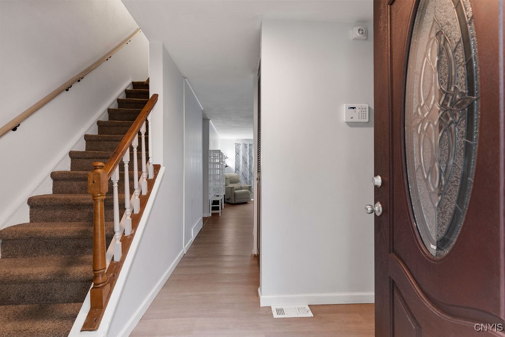 13 Kingman Road Clay, NY 13090 - Photo 2 of 37