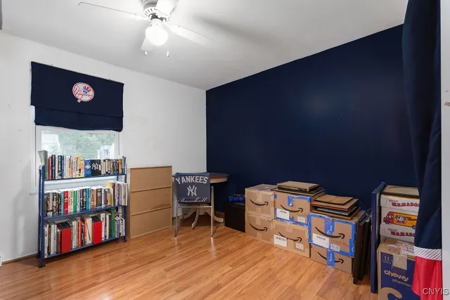 $299,900 | 13 Kingman Road, Clay, NY 13090