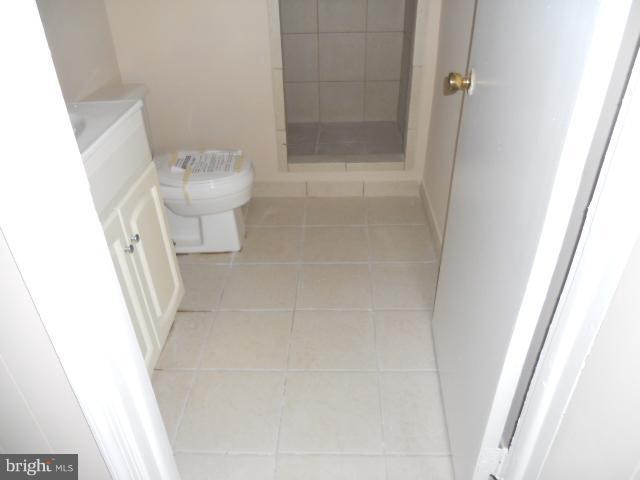 12216 Bond Street Silver Spring, MD 20902 - Photo 4 of 27 LL bath