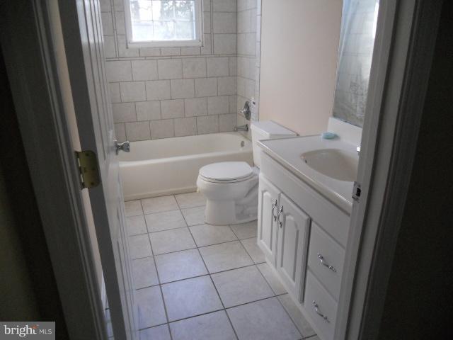 12216 Bond Street Silver Spring, MD 20902 - Photo 6 of 27 upstairs hall bath