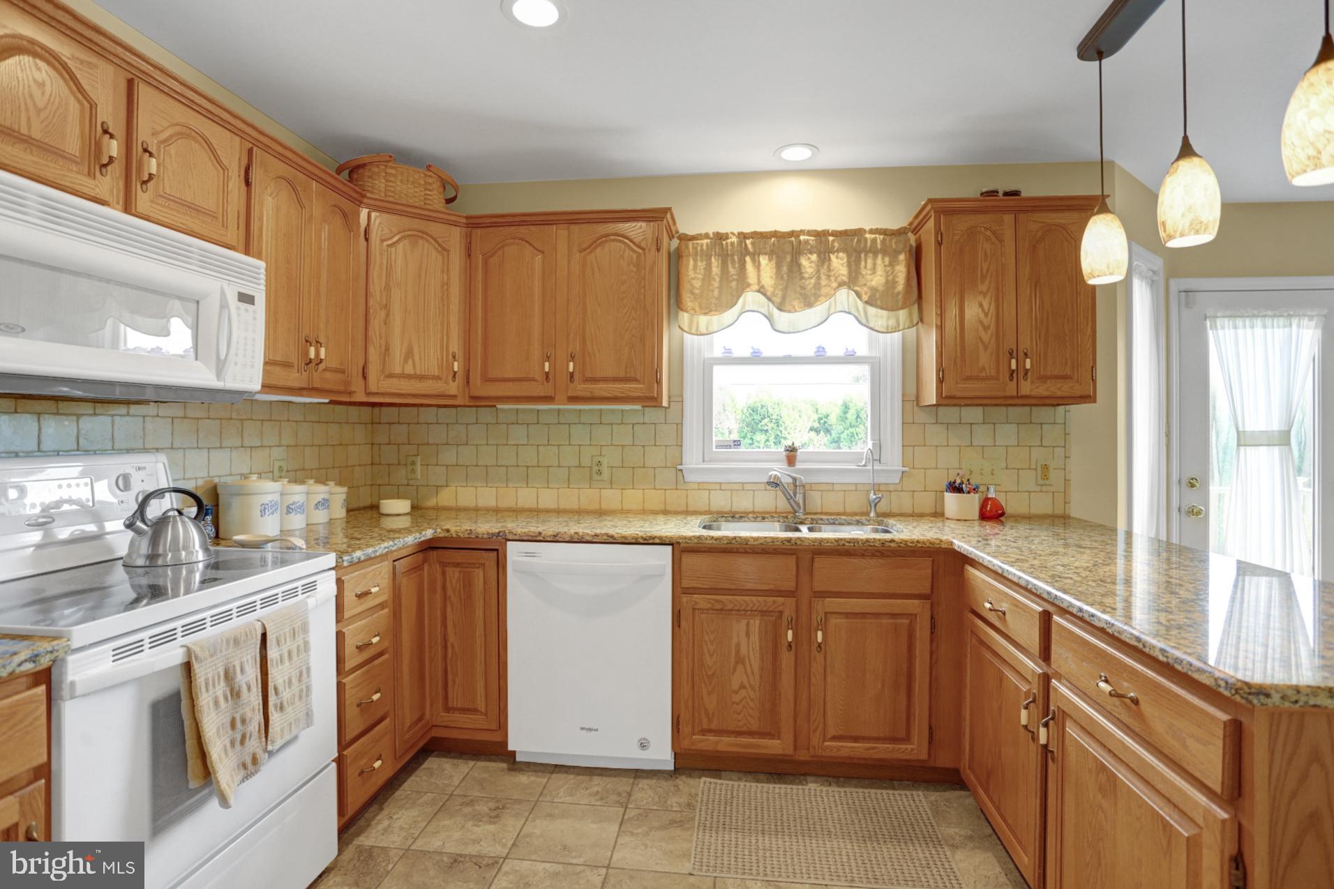 1146 Tuckerton Road Reading, PA 19605 - Photo 18 of 45