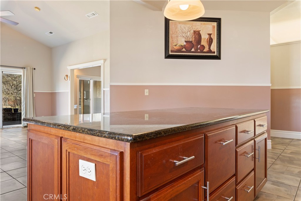 2442 River View Road Clearlake Oaks, CA 95423 - Photo 5 of 46