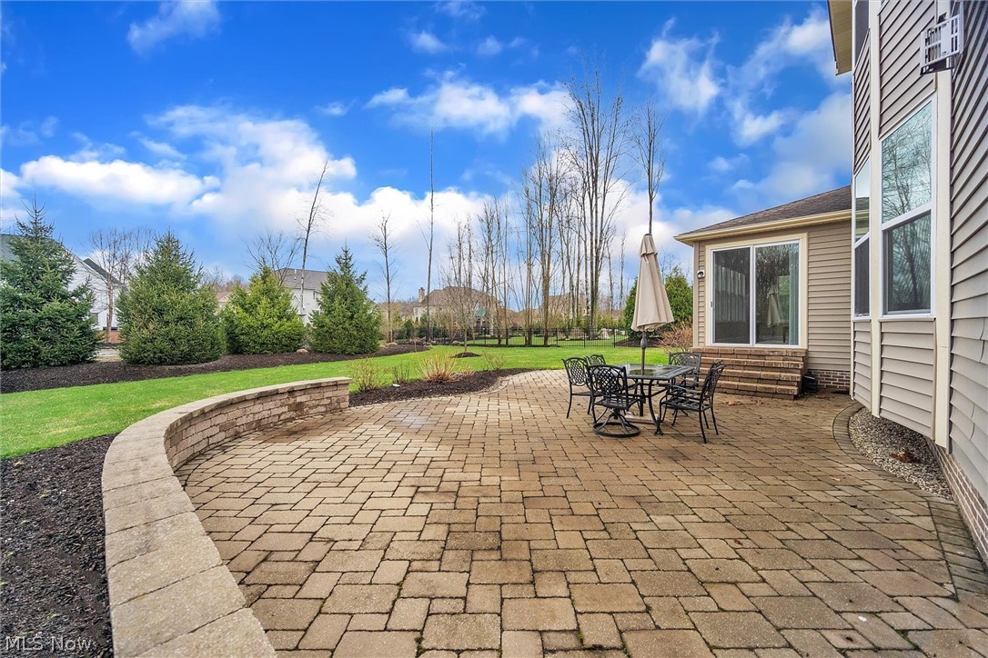 7520 Mystic Ridge Road Chagrin Falls, OH 44023 - Photo 33 of 35 SERPENTINE PAVER PATIO W/ WALL