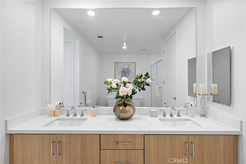 1302 Rivington Irvine, CA 92612 - Photo 6 of 27