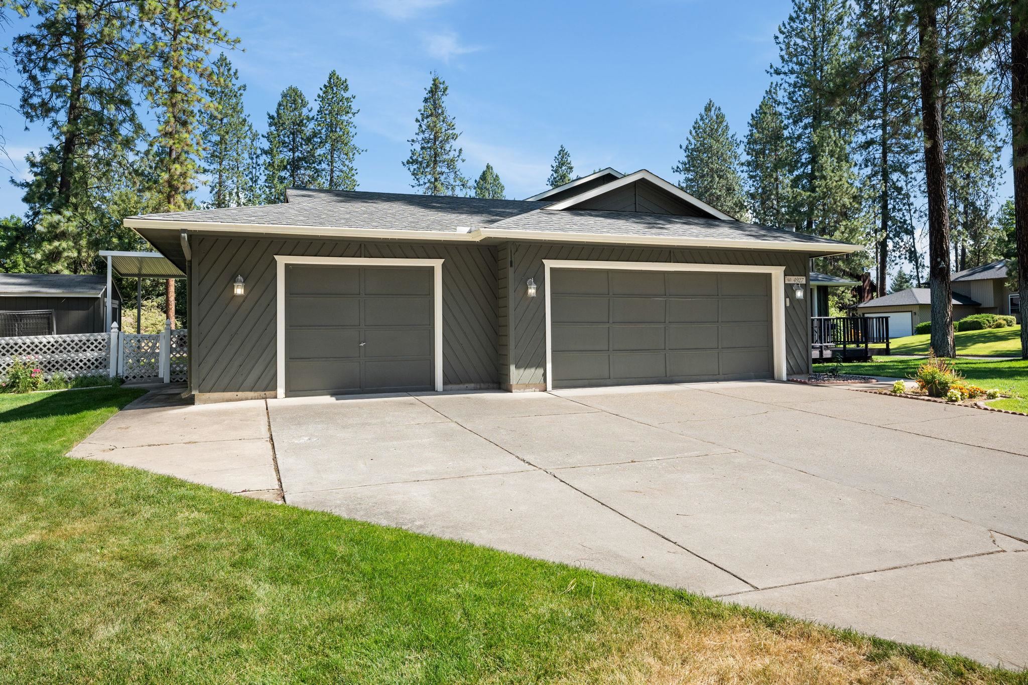 4927 East Greenleaf Avenue Mead, WA 99021 - Photo 3 of 43