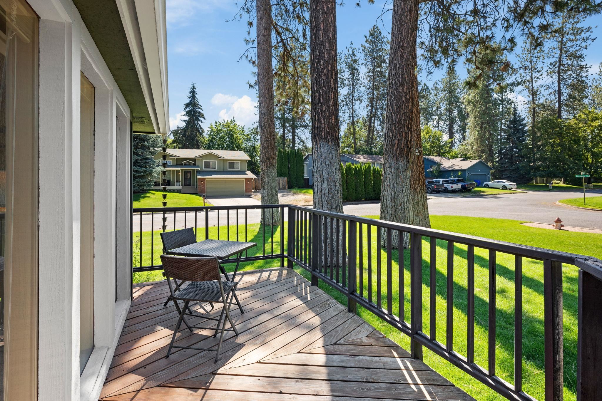 4927 East Greenleaf Avenue Mead, WA 99021 - Photo 4 of 43