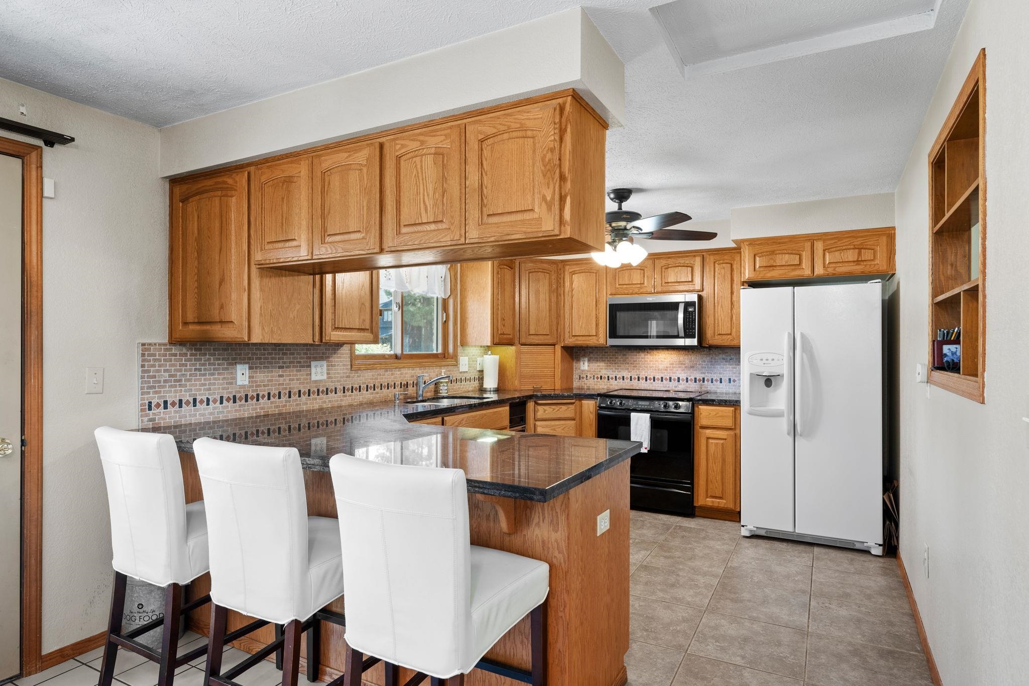 4927 East Greenleaf Avenue Mead, WA 99021 - Photo 9 of 43