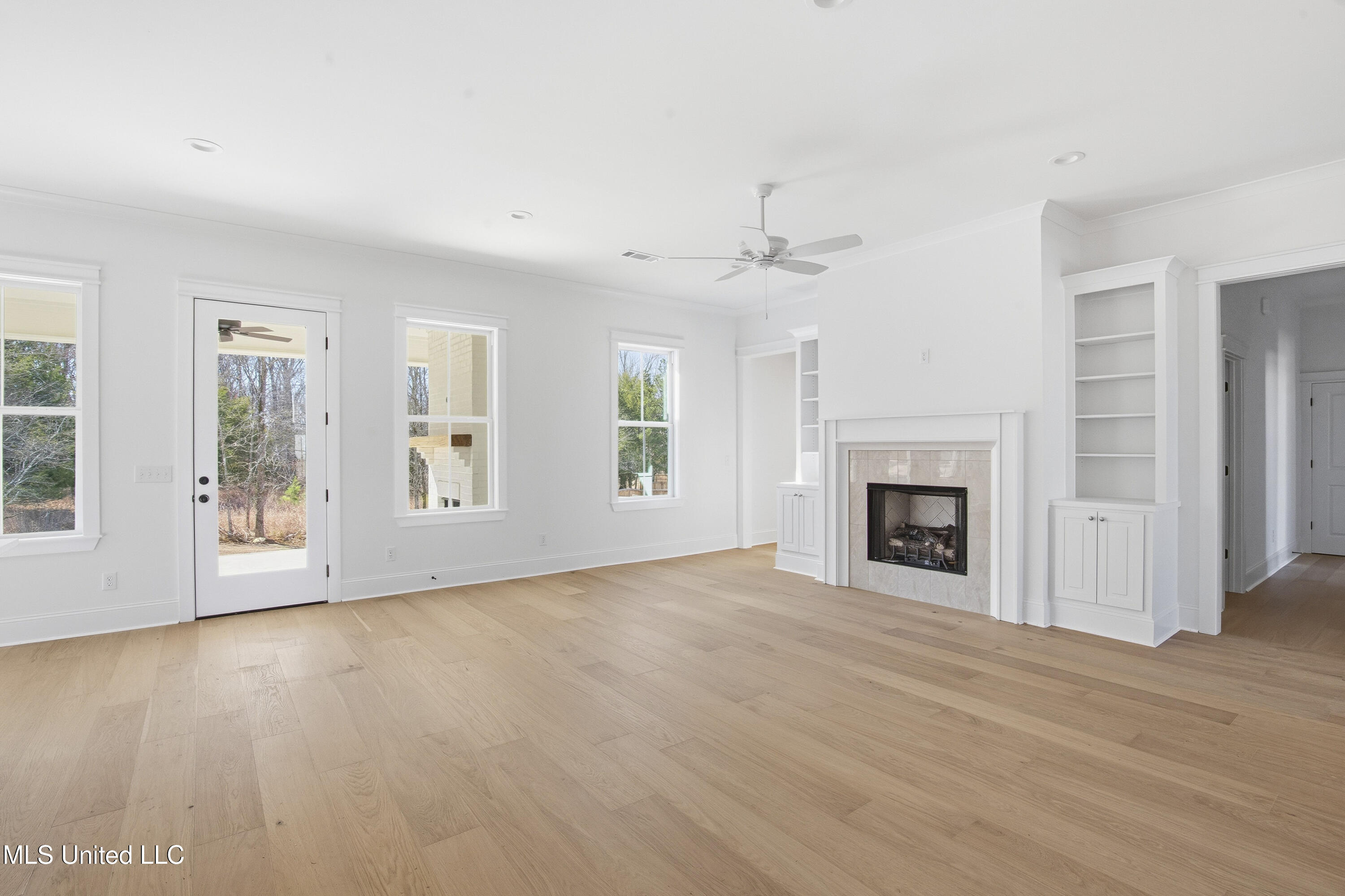 105 Grayson Way, Unit LOT 1391 Madison, MS 39110 - Photo 5 of 20 105 Greyson Way-5