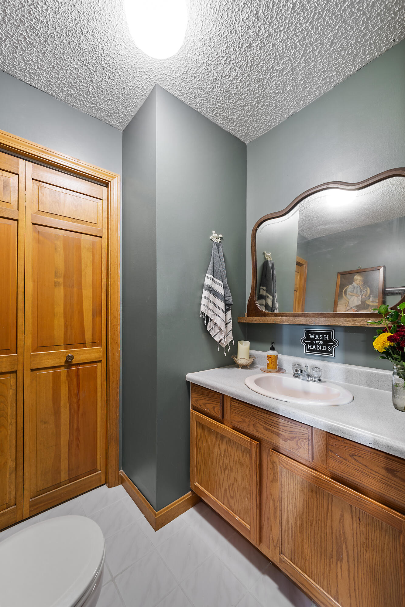 368 Bassett Road Winslow, ME 04901 - Photo 9 of 42 First Floor Powder Room
