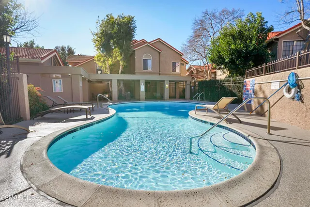 $629,000 | 2304 Archwood Lane, Unit 92, Simi Valley, CA 93063