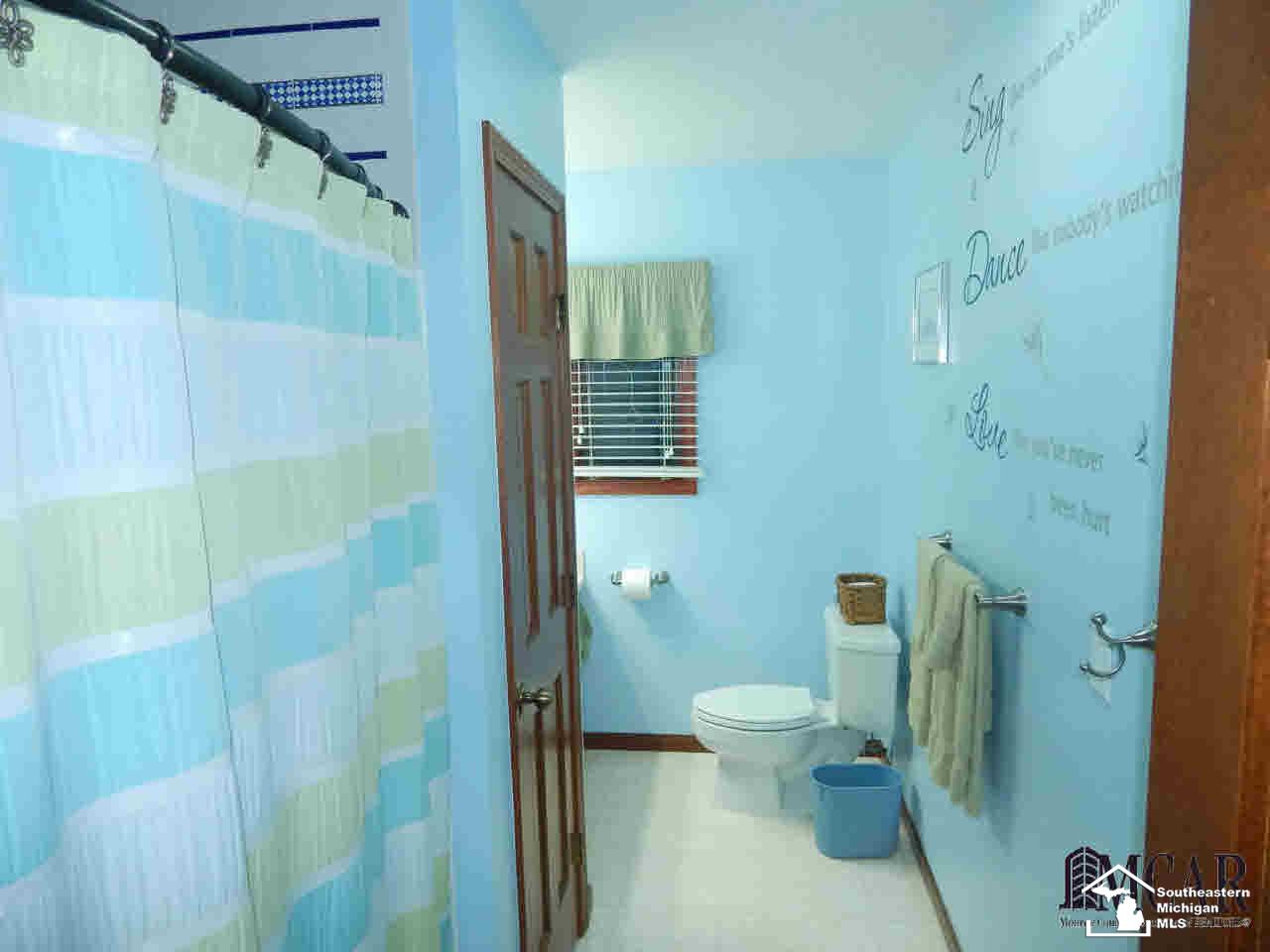 2261 East Rauch Road Erie, MI 48133 - Photo 7 of 38 Full Bath Upper Level