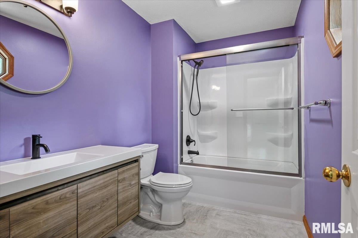 1216 Dani Lane Springfield, IL 62712 - Photo 19 of 32