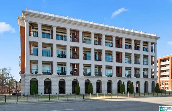 $2,699,000 | 511 11th Street, Unit 300, Tuscaloosa, AL 35401
