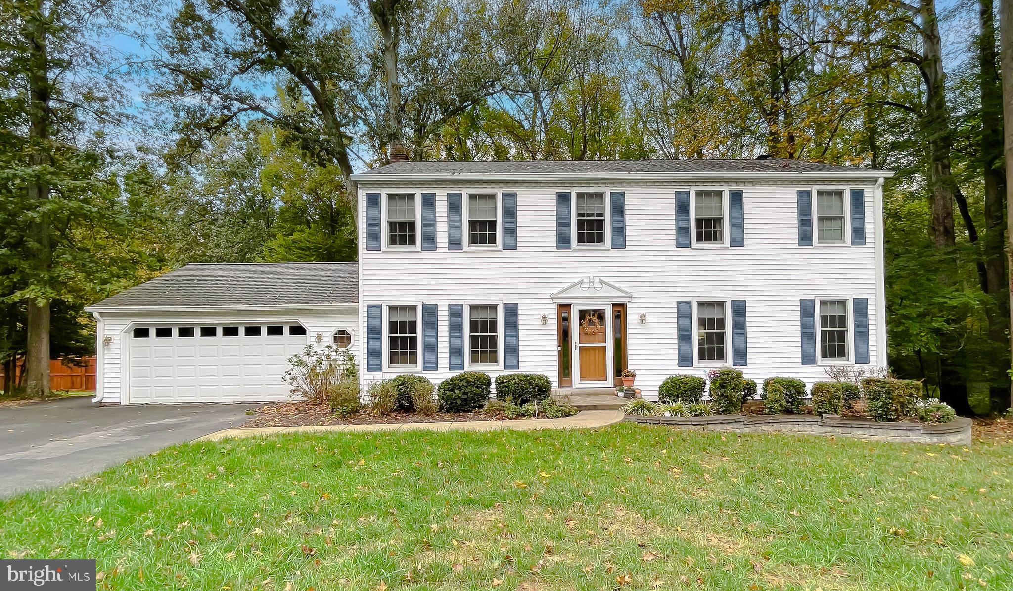 Stately Colonial in Sought After Clarks Run!